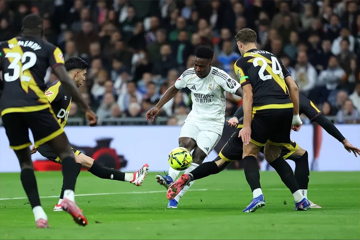 关于皇家马德里士气爆棚，西甲四强战遇上北京首钢，目标明确直指晋级的信息